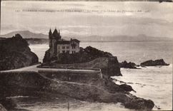 CPA Biarritz La Villa Belga Le Rhone et la Chaine des Pyrenees