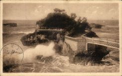 CPA Biarritz La Rocher du Basta Grosse mer