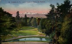 CPA Tarbes Jardin Massey Et Chaine Des Pyrenees