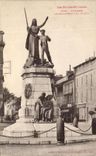 CPA Les Hautes Pyrenees Tarbes Le Monument Aux Morts Militaria