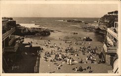 CPA La Douce France Cote Basque Biarritz La Plage Du Port Vieux