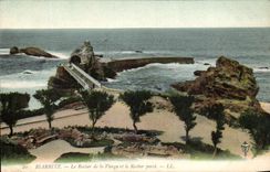 CPA Biarritz Le Rocher de la Vierge et le Rocher percee