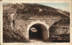 CPA La Pompelle Cote Sud Entree de Casemates en ruines Militaria