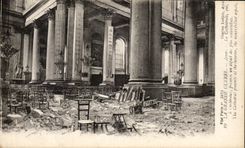 CPA La Grande Guerre Charles Arras La cathedrale Militaria 