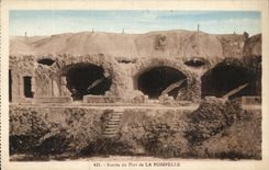 CPA Entree du Fort de La Pompelle Militaria 