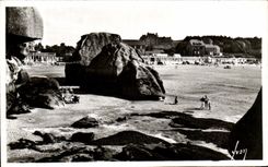 CPA Tregastel La plage a maree basse