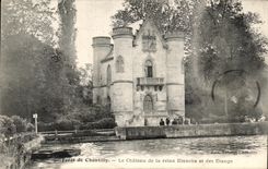 CPA Fort de Chantilly Le Chateau de la reine Blanche et des Etangs