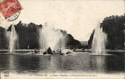 CPA Versailles Le Bassin d'Apollion un Dimanche de Grandes Eaux