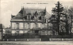 CPA Dreux La Sous Prefecture