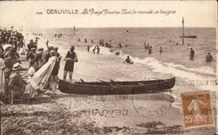 CPA Deauville La Plage fleurie Tout Le monde le Baigne