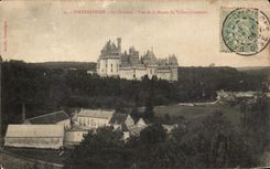 CPA Pierrefonds Le Chateau Vue de la Route de Villers Cotterets