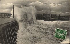 CPA Dippe La Jetee Tempete