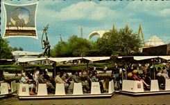 CPSM Glide A Ride Trains with Rocket Thrower in Background New York