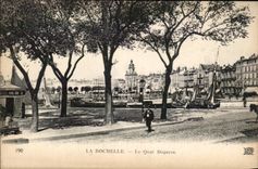 CPA La Rochelle the Quay Duperre Boat