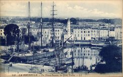 CPA La Rochelle the Old Basin the Quay Valin Boats