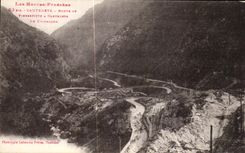 CPA Les Hautes Pyrenees Cauterets Route De Pierrefitte a Cauterets