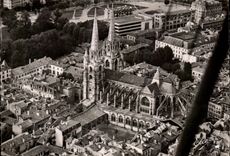 CPA Bayonne Seen air of Catludrale