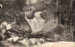 CPA Les Hautes Pyrenees Cauterets Cascade du Ceriset