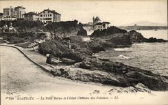 CPA Biarritz La Villa Belza Et l'Hotel chateau Des Falaises