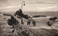 CPA La Cote Basque Biarritz La Passerelle Et Le Rocher
