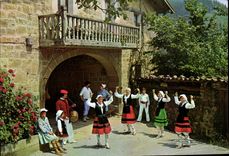 CPM Caserio Tipico Vasco Folklore