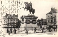 CPA Rouen La Statue of Napoleon 1st