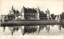 CPA Chantilly Le Chateau Le Facade Nord Est