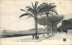 CPA Cannes Boulevard of the Small cross Children Boat