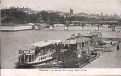 CPA Paris the Seine With the bridge Of Arts Barges