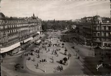 CPSM Montpellier Place de la Comedie oeuf
