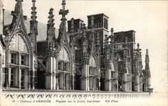 La de Sur del ataque frontal de D Amboise del castillo de CPA las ventanas del atico de Loire