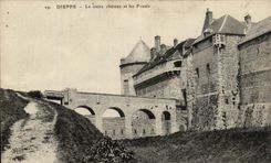 CPA Dieppe Le Vieux Et Les Fosses