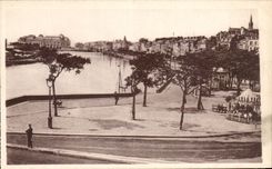 CPA Trouville La Queen Of the Beaches the Quay De Joinville