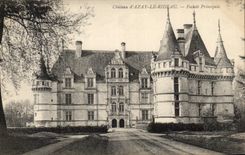 Castillo de CPA de Azay el ataque frontal del principal de la cortina