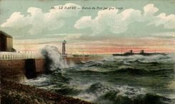 CPA Le Havre Entrance of the Port by heavy weather Boat