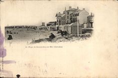 Playa de CPA de Courseulles en el mar