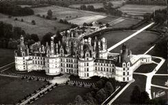 CPSM Chambord Vue Aerienne du Chateau facade nord Ouest