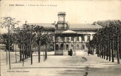 CPA Morlaix the Town hall And the Kiosk