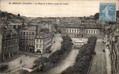 CPA Morlaix La Places and the Town hall Taken of the Viaduct