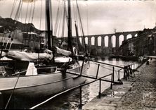 CPSM Morlaix Quays And the Viaduct Boat