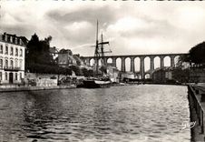 CPSM Morlaix Qual Treguier and the Viaduct Boat