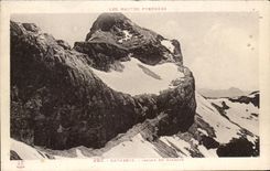 CPA Les Hautes Pyrenees Gavarnie Casque Du Marbore