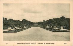 CPA Palais De Compiegne Vue sur les Beaux Monts