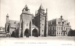 CPA Saint Brieuc La Cathedral and the Town hall