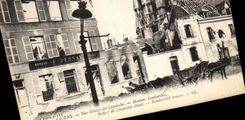 CPA Amiens Rue Robert Luzarche Maisons Bombardee Militaria Banque Bessay