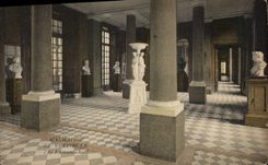 CPA Malmaison Le Vestibule