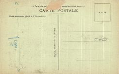 Puerta occidental de CPA Clermont-Ferrand de la catedral