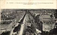 CPA Paris L'Avenue Des Champs Elysees prise de l'arc de triomphe de l'Etoile