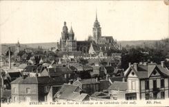 CPA Evreux vista en el torno de Clock And la catedral