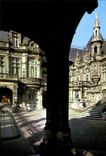 CPM La Benedictine A Fecamp Cour d'Honneur